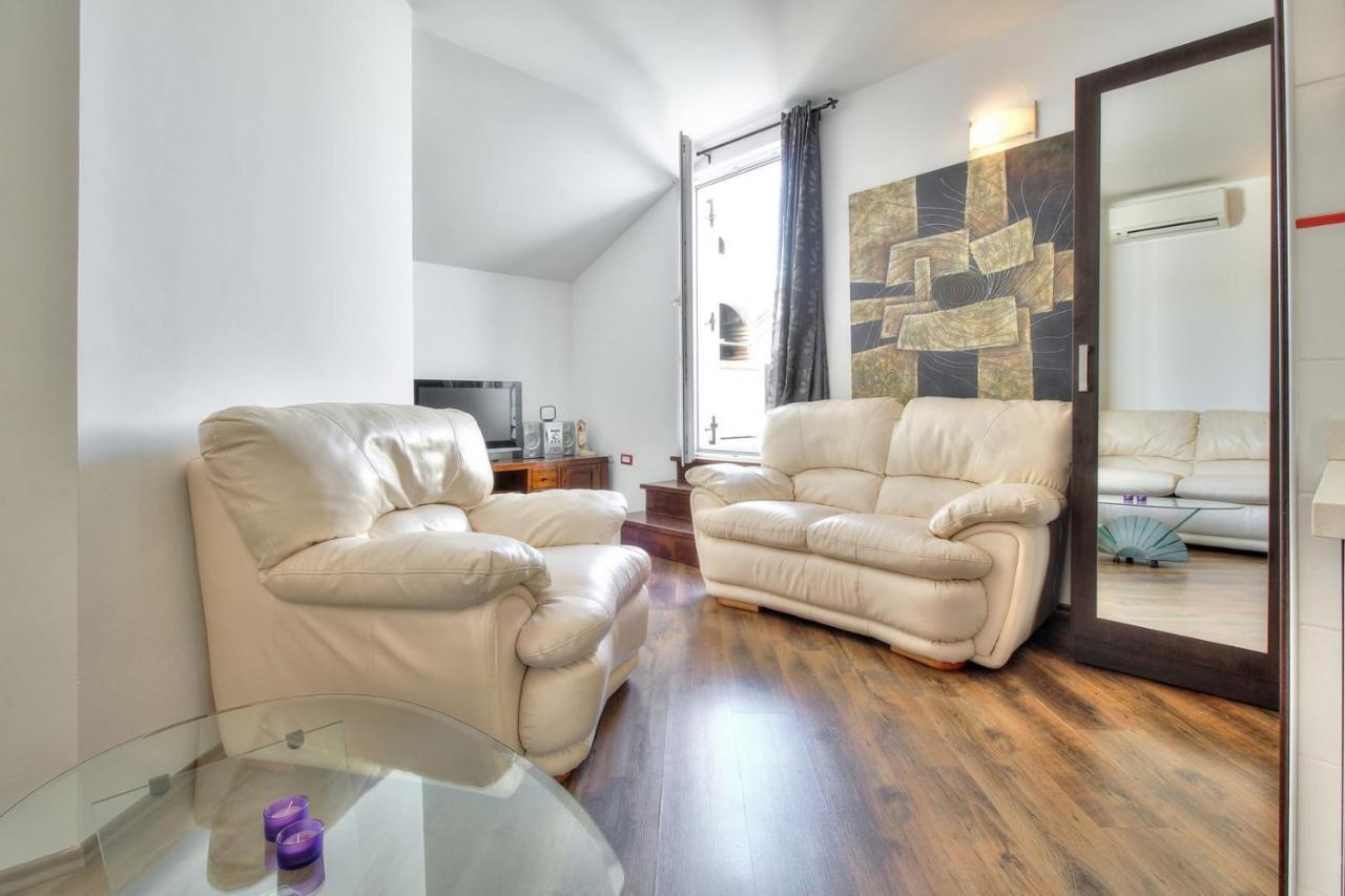 Apartments Suzy Umag Kültér fotó